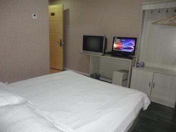 Hongba Express Hotel